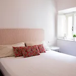 The Best Rent - Piazza di Firenze Apartment